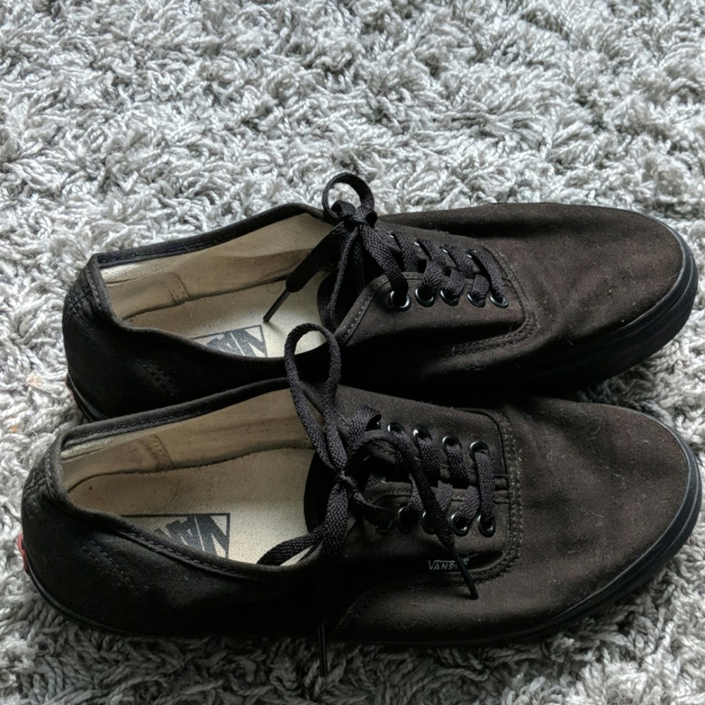 Authentic Black Men's Lowtop Vans